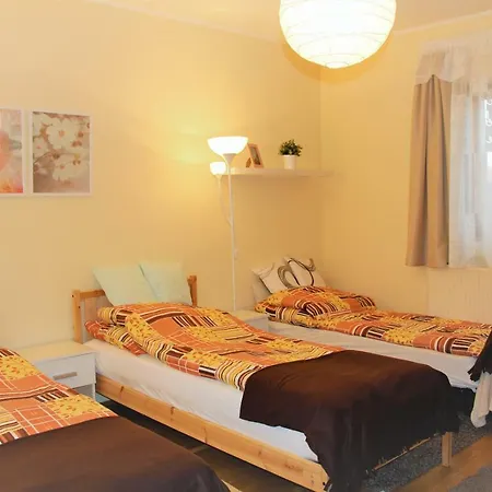 Apartment Platan Vendeghaz *